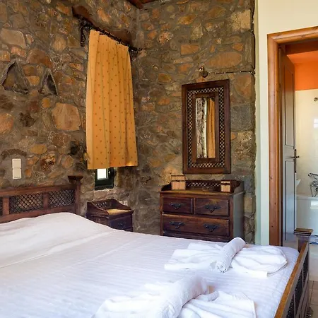 Elafonissi With Amazing Sunset Views & Private Pool Near Elafonissi